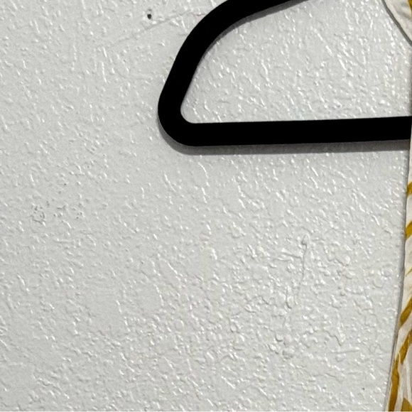 Joie Women's Boho Palm Leaf Print Silky Blouse Size Medium - Picture 3 of 6